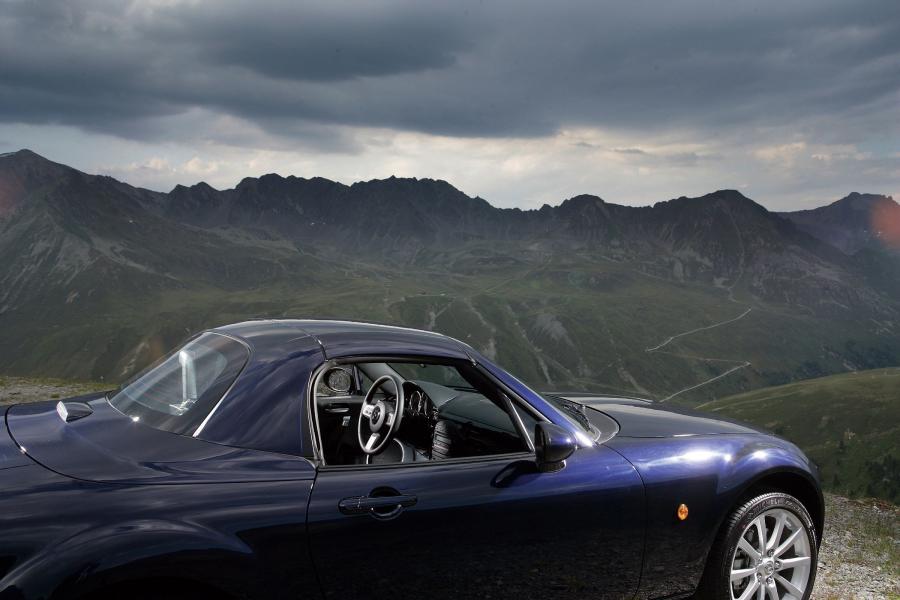  Mazda MX-5 Roadster Coupe 2006 года  (фото 160 из 212)